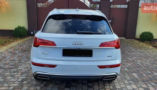 Белый Ауди Ку 5, объемом двигателя 1.98 л и пробегом 13 тыс. км за 56500 $, фото 1 на Automoto.ua