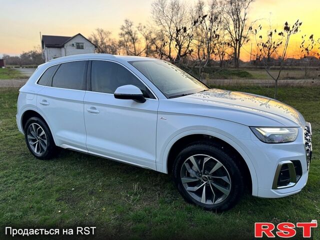 Белый Ауди Ку 5, объемом двигателя 2 л и пробегом 20 тыс. км за 36900 $, фото 2 на Automoto.ua