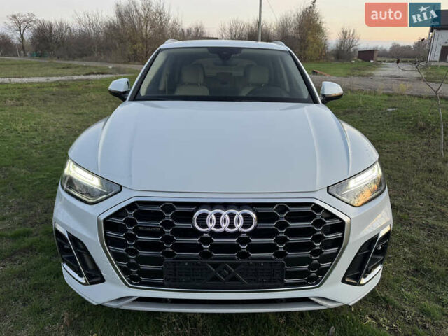Белый Ауди Ку 5, объемом двигателя 1.98 л и пробегом 20 тыс. км за 36900 $, фото 2 на Automoto.ua