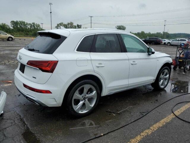 Білий Ауді Ку 5, об'ємом двигуна 2 л та пробігом 26 тис. км за 18500 $, фото 2 на Automoto.ua