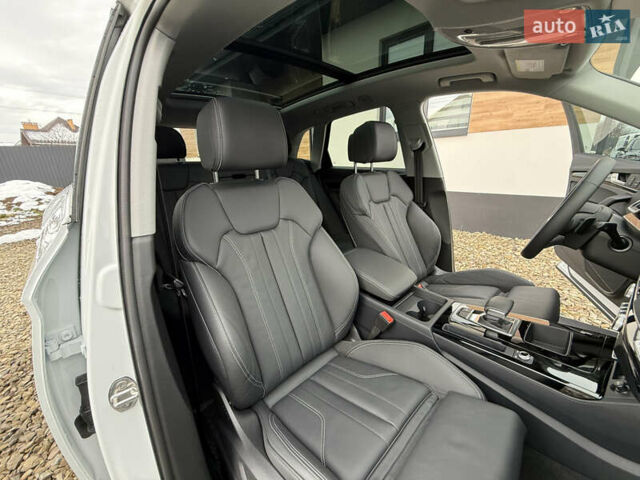 Белый Ауди Ку 5, объемом двигателя 1.98 л и пробегом 17 тыс. км за 37900 $, фото 64 на Automoto.ua