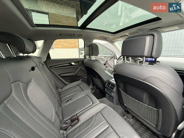 Белый Ауди Ку 5, объемом двигателя 1.98 л и пробегом 17 тыс. км за 37900 $, фото 58 на Automoto.ua