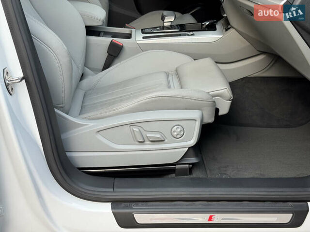 Білий Ауді Ку 5, об'ємом двигуна 2 л та пробігом 5 тис. км за 46500 $, фото 57 на Automoto.ua