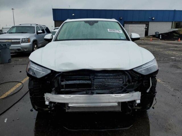 Білий Ауді Ку 5, об'ємом двигуна 2 л та пробігом 26 тис. км за 18500 $, фото 4 на Automoto.ua