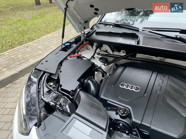 Белый Ауди Ку 5, объемом двигателя 2 л и пробегом 4 тыс. км за 34700 $, фото 54 на Automoto.ua