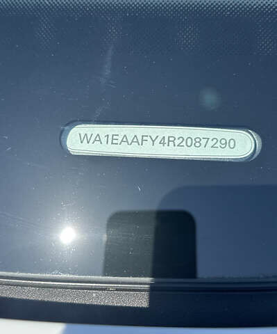 Белый Ауди Ку 5, объемом двигателя 1.98 л и пробегом 7 тыс. км за 39500 $, фото 1 на Automoto.ua