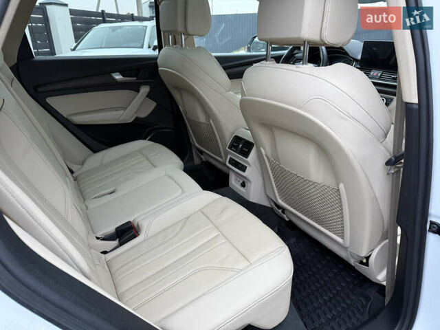 Белый Ауди Ку 5, объемом двигателя 1.98 л и пробегом 21 тыс. км за 38900 $, фото 62 на Automoto.ua