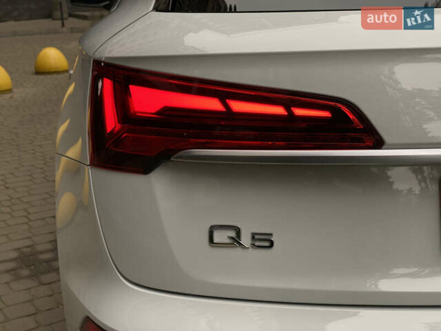 Белый Ауди Ку 5, объемом двигателя 2 л и пробегом 4 тыс. км за 34700 $, фото 41 на Automoto.ua