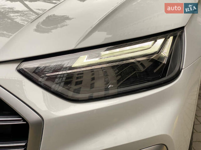 Белый Ауди Ку 5, объемом двигателя 2 л и пробегом 4 тыс. км за 34700 $, фото 43 на Automoto.ua