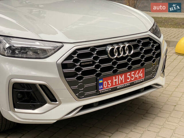 Белый Ауди Ку 5, объемом двигателя 2 л и пробегом 4 тыс. км за 34700 $, фото 7 на Automoto.ua