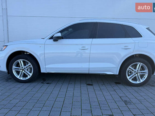 Білий Ауді Ку 5, об'ємом двигуна 1.98 л та пробігом 20 тис. км за 56900 $, фото 11 на Automoto.ua