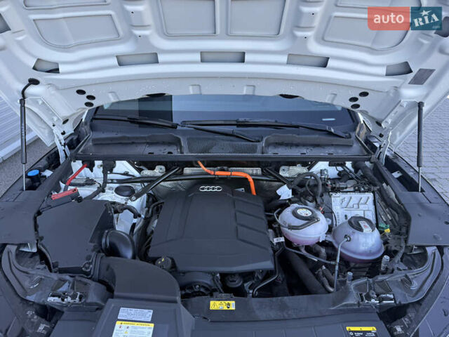 Білий Ауді Ку 5, об'ємом двигуна 1.98 л та пробігом 20 тис. км за 56900 $, фото 21 на Automoto.ua