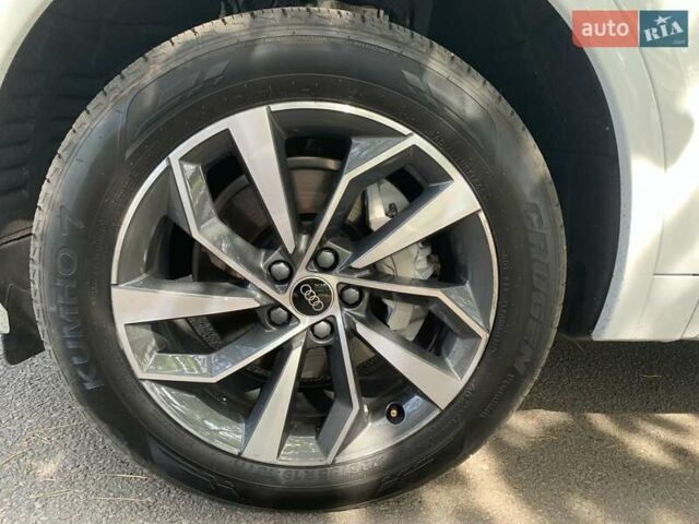 Білий Ауді Ку 5, об'ємом двигуна 1.98 л та пробігом 6 тис. км за 46900 $, фото 21 на Automoto.ua