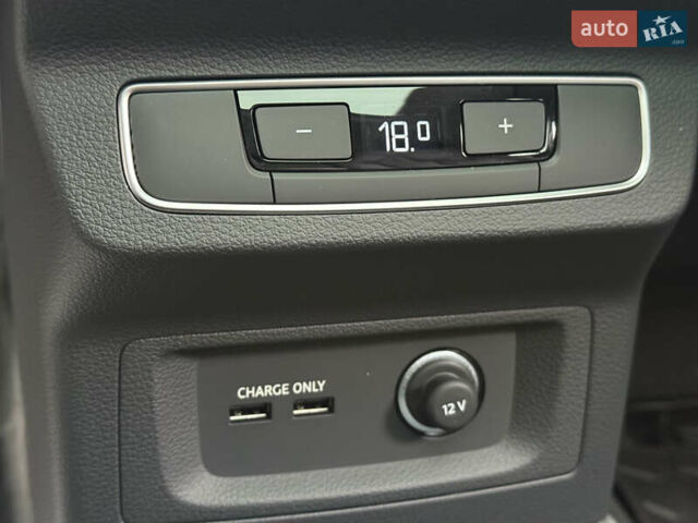 Белый Ауди Ку 5, объемом двигателя 1.98 л и пробегом 4 тыс. км за 38700 $, фото 31 на Automoto.ua