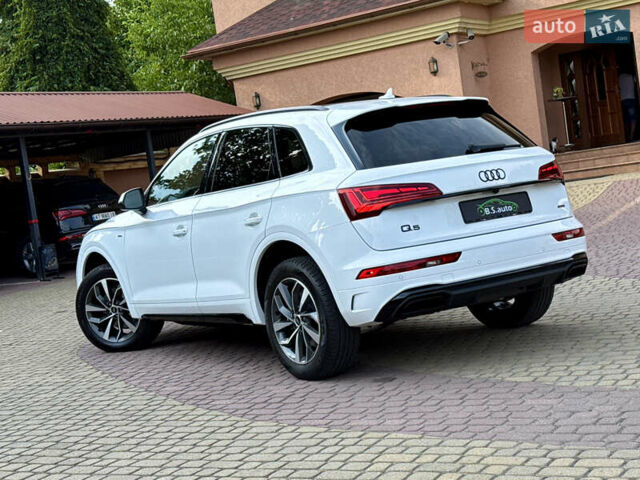 Білий Ауді Ку 5, об'ємом двигуна 2 л та пробігом 5 тис. км за 46500 $, фото 2 на Automoto.ua