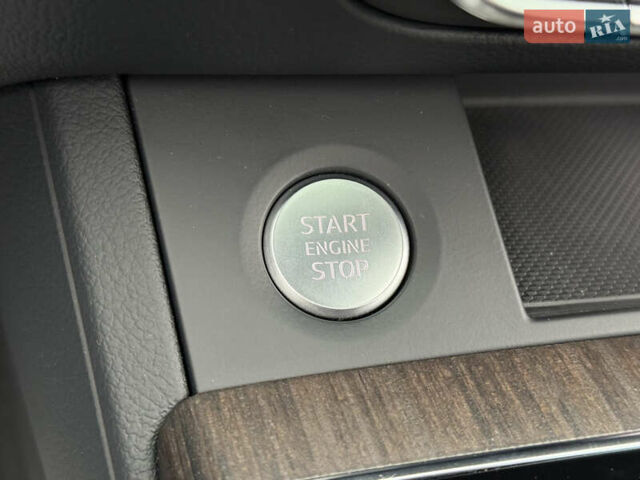 Белый Ауди Ку 5, объемом двигателя 1.98 л и пробегом 4 тыс. км за 38700 $, фото 30 на Automoto.ua