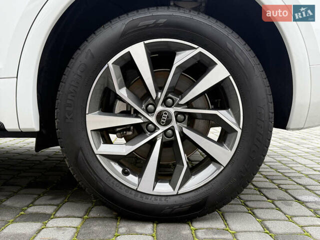 Белый Ауди Ку 5, объемом двигателя 1.98 л и пробегом 4 тыс. км за 38700 $, фото 43 на Automoto.ua