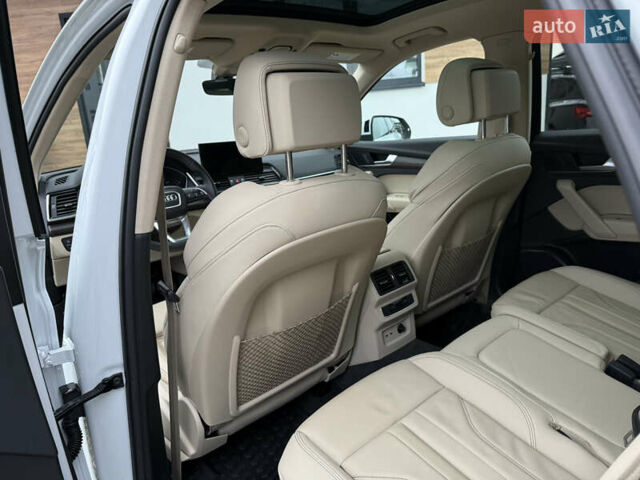 Белый Ауди Ку 5, объемом двигателя 1.98 л и пробегом 21 тыс. км за 38900 $, фото 56 на Automoto.ua