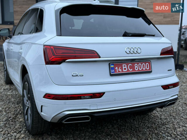 Белый Ауди Ку 5, объемом двигателя 1.98 л и пробегом 21 тыс. км за 38900 $, фото 32 на Automoto.ua