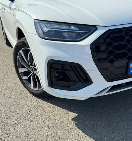 Белый Ауди Ку 5, объемом двигателя 1.98 л и пробегом 7 тыс. км за 39500 $, фото 12 на Automoto.ua