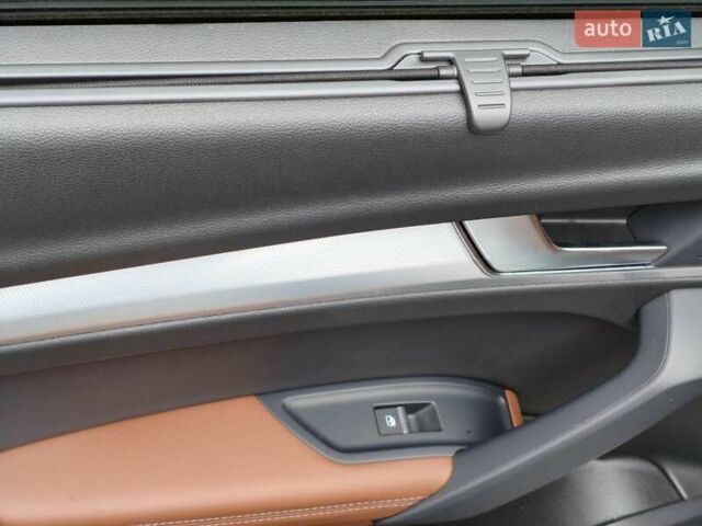 Белый Ауди Ку 5, объемом двигателя 1.98 л и пробегом 7 тыс. км за 45000 $, фото 12 на Automoto.ua