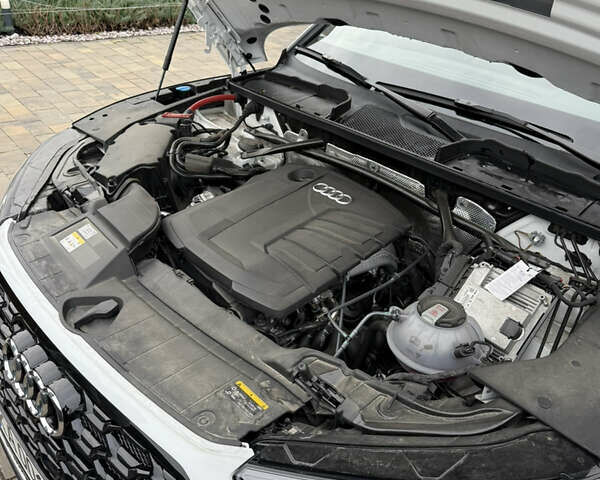 Белый Ауди Ку 5, объемом двигателя 1.97 л и пробегом 12 тыс. км за 59000 $, фото 14 на Automoto.ua