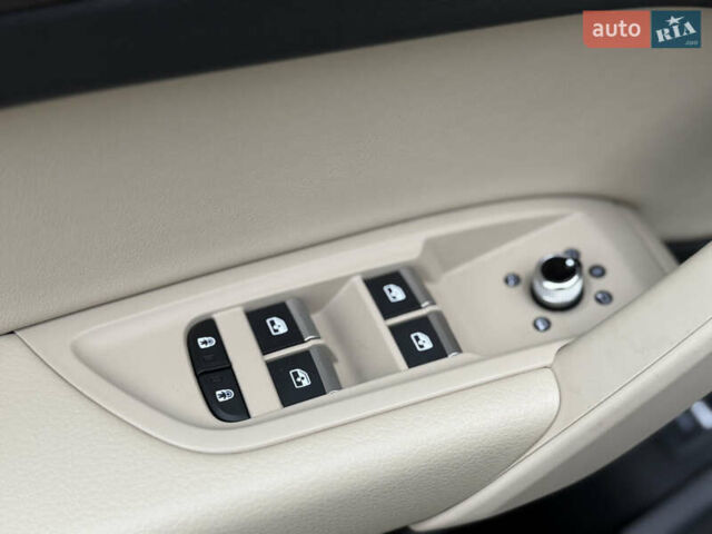 Белый Ауди Ку 5, объемом двигателя 1.98 л и пробегом 21 тыс. км за 38900 $, фото 45 на Automoto.ua