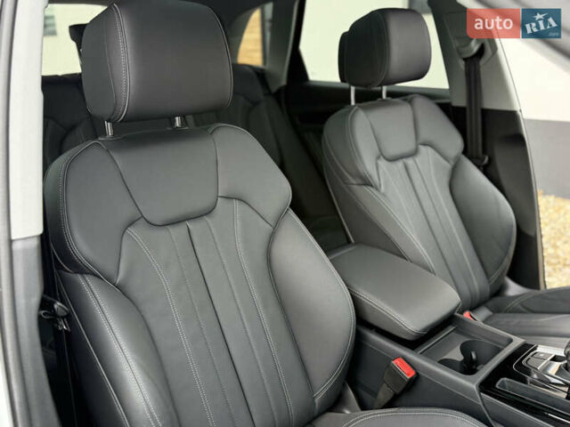 Белый Ауди Ку 5, объемом двигателя 1.98 л и пробегом 17 тыс. км за 37900 $, фото 63 на Automoto.ua