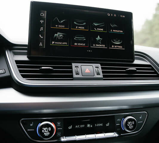 Белый Ауди Ку 5, объемом двигателя 1.98 л и пробегом 2 тыс. км за 42000 $, фото 30 на Automoto.ua