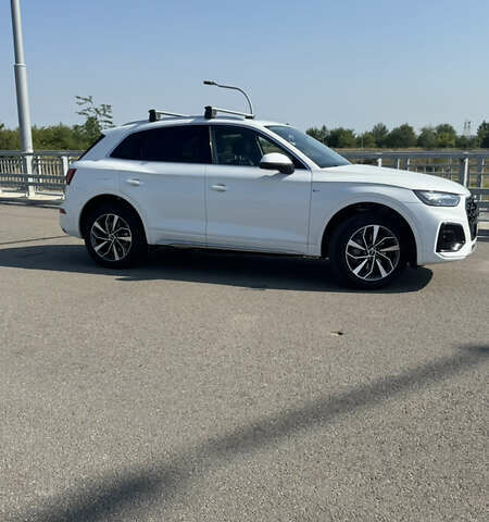 Белый Ауди Ку 5, объемом двигателя 1.98 л и пробегом 7 тыс. км за 39500 $, фото 6 на Automoto.ua