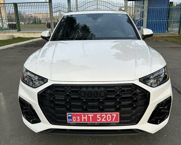 Білий Ауді Ку 5, об'ємом двигуна 1.98 л та пробігом 22 тис. км за 41777 $, фото 2 на Automoto.ua