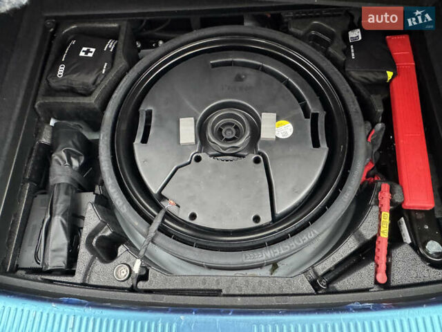 Белый Ауди Ку 5, объемом двигателя 1.97 л и пробегом 12 тыс. км за 59000 $, фото 27 на Automoto.ua