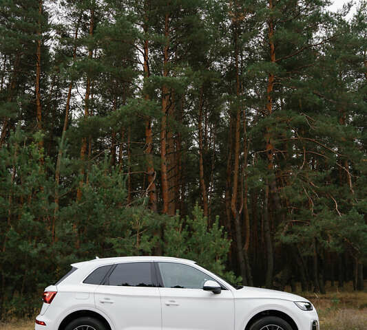 Белый Ауди Ку 5, объемом двигателя 1.98 л и пробегом 2 тыс. км за 42000 $, фото 10 на Automoto.ua