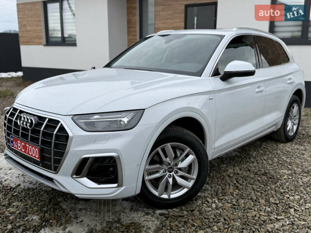 Белый Ауди Ку 5, объемом двигателя 1.98 л и пробегом 17 тыс. км за 37900 $, фото 2 на Automoto.ua