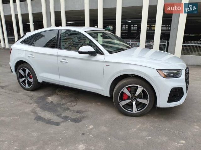 Белый Ауди Ку 5, объемом двигателя 1.98 л и пробегом 7 тыс. км за 45000 $, фото 2 на Automoto.ua