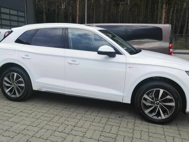 Белый Ауди Ку 5, объемом двигателя 2 л и пробегом 63 тыс. км за 1066 $, фото 4 на Automoto.ua