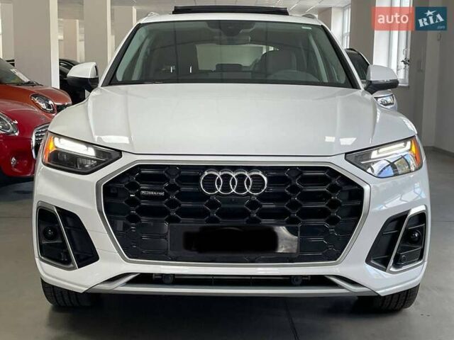 Білий Ауді Ку 5, об'ємом двигуна 1.98 л та пробігом 6 тис. км за 46900 $, фото 3 на Automoto.ua