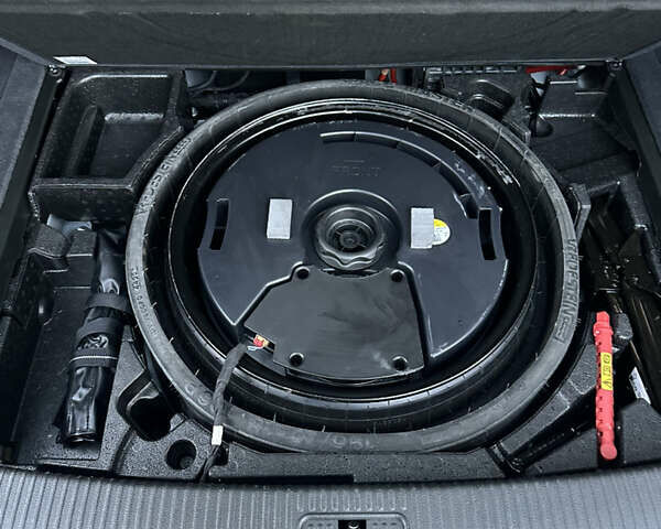 Білий Ауді Ку 5, об'ємом двигуна 1.98 л та пробігом 22 тис. км за 41777 $, фото 29 на Automoto.ua