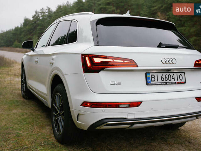 Белый Ауди Ку 5, объемом двигателя 1.98 л и пробегом 2 тыс. км за 42000 $, фото 18 на Automoto.ua