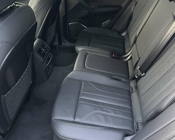 Білий Ауді Ку 5, об'ємом двигуна 1.98 л та пробігом 22 тис. км за 41777 $, фото 17 на Automoto.ua