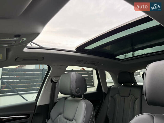 Белый Ауди Ку 5, объемом двигателя 1.98 л и пробегом 17 тыс. км за 37900 $, фото 69 на Automoto.ua