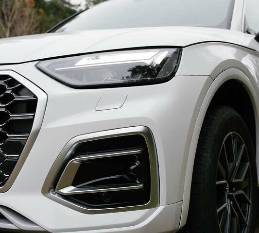 Белый Ауди Ку 5, объемом двигателя 1.98 л и пробегом 2 тыс. км за 42000 $, фото 6 на Automoto.ua