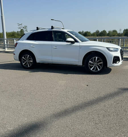 Белый Ауди Ку 5, объемом двигателя 1.98 л и пробегом 7 тыс. км за 39500 $, фото 7 на Automoto.ua