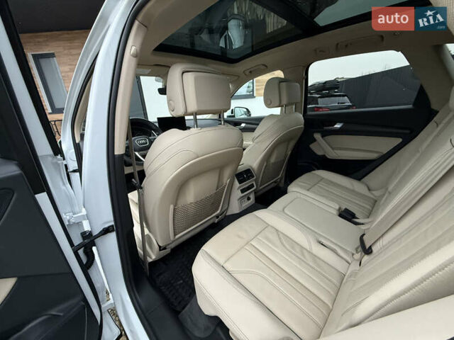 Белый Ауди Ку 5, объемом двигателя 1.98 л и пробегом 21 тыс. км за 38900 $, фото 57 на Automoto.ua