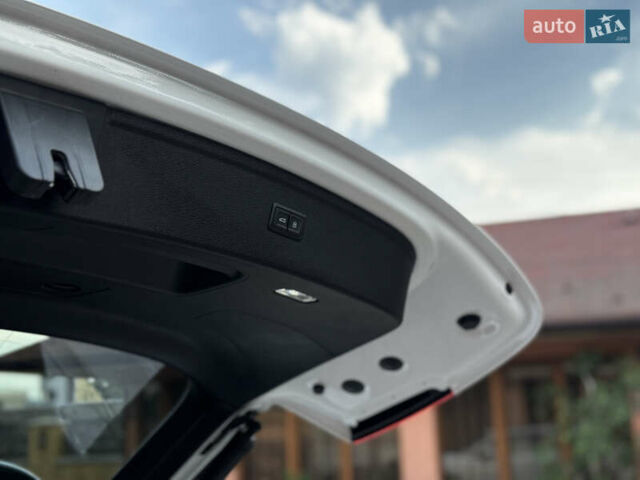 Білий Ауді Ку 5, об'ємом двигуна 2 л та пробігом 5 тис. км за 46500 $, фото 48 на Automoto.ua