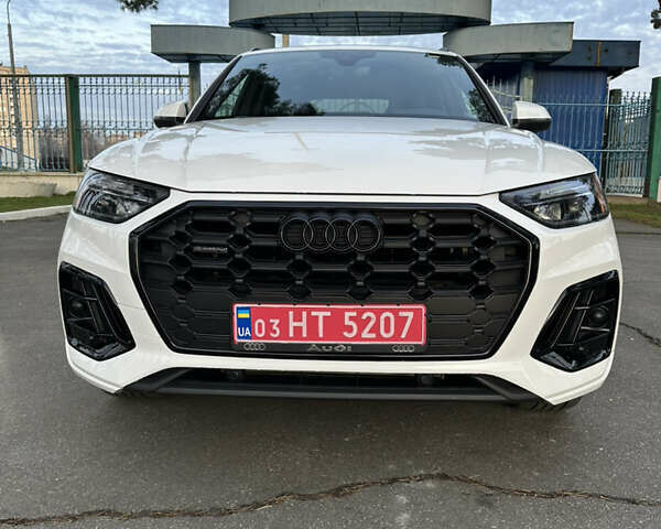 Білий Ауді Ку 5, об'ємом двигуна 1.98 л та пробігом 22 тис. км за 41777 $, фото 1 на Automoto.ua