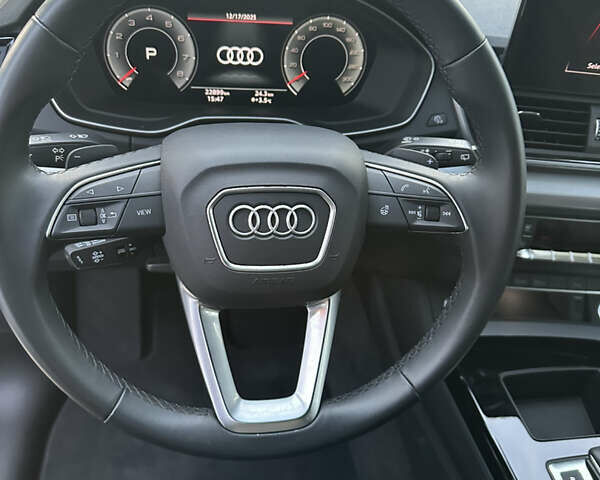 Білий Ауді Ку 5, об'ємом двигуна 1.98 л та пробігом 22 тис. км за 41777 $, фото 13 на Automoto.ua