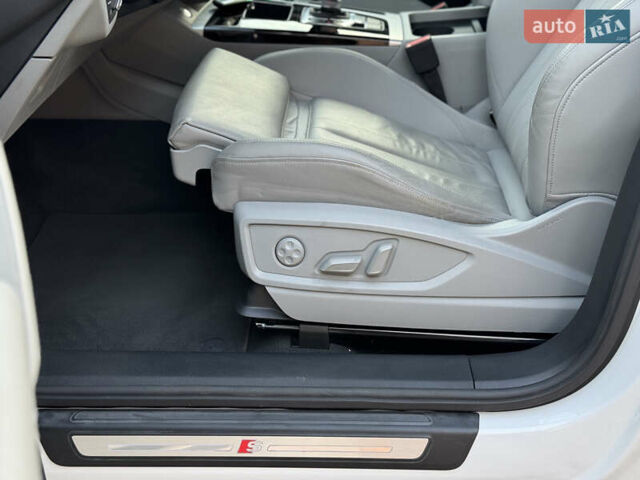 Білий Ауді Ку 5, об'ємом двигуна 2 л та пробігом 5 тис. км за 46500 $, фото 30 на Automoto.ua