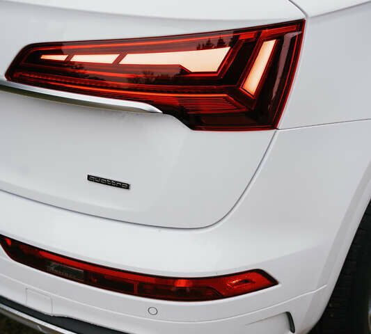 Белый Ауди Ку 5, объемом двигателя 1.98 л и пробегом 2 тыс. км за 42000 $, фото 16 на Automoto.ua