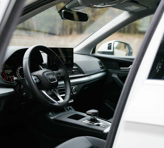 Белый Ауди Ку 5, объемом двигателя 1.98 л и пробегом 2 тыс. км за 42000 $, фото 26 на Automoto.ua